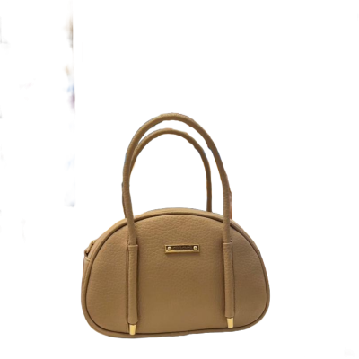 کیف دستی کرمی